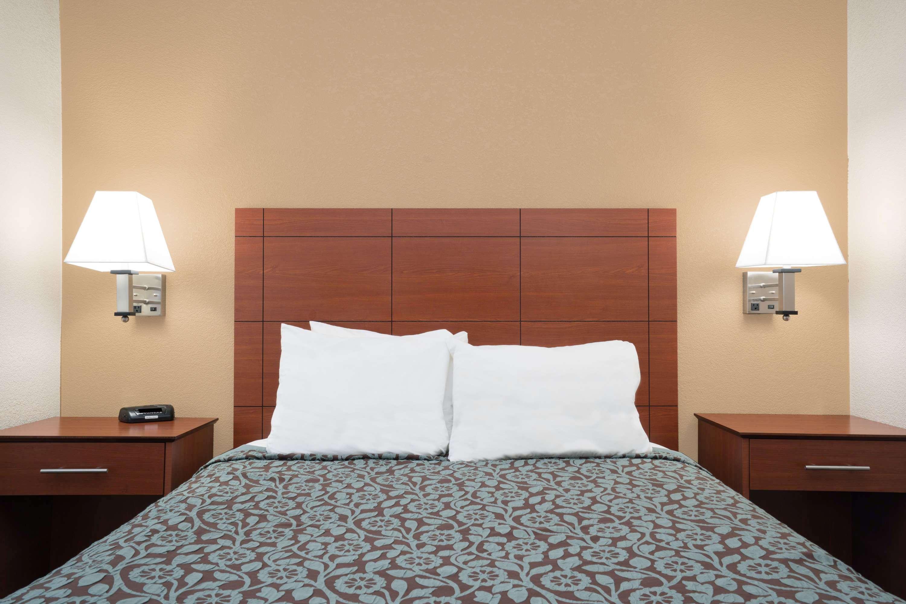 Days Inn By Wyndham Mankato Dış mekan fotoğraf